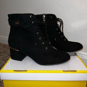 Liz Claiborne LC Garret Black Ankle Booties 7M